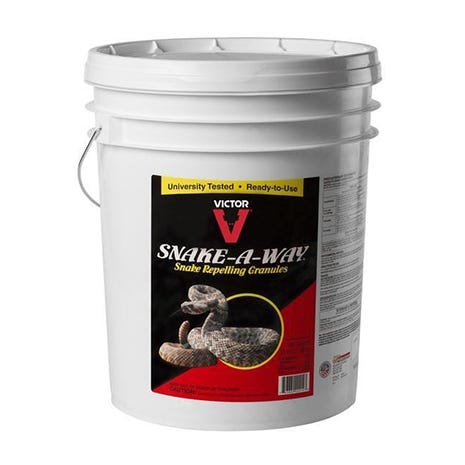 Victor Snake-A-Way<sup>®</sup> Snake Repellent Granular